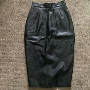 VIXEN BY MICHELINE PITT FAUX LEATHER PENCIL SKIRT